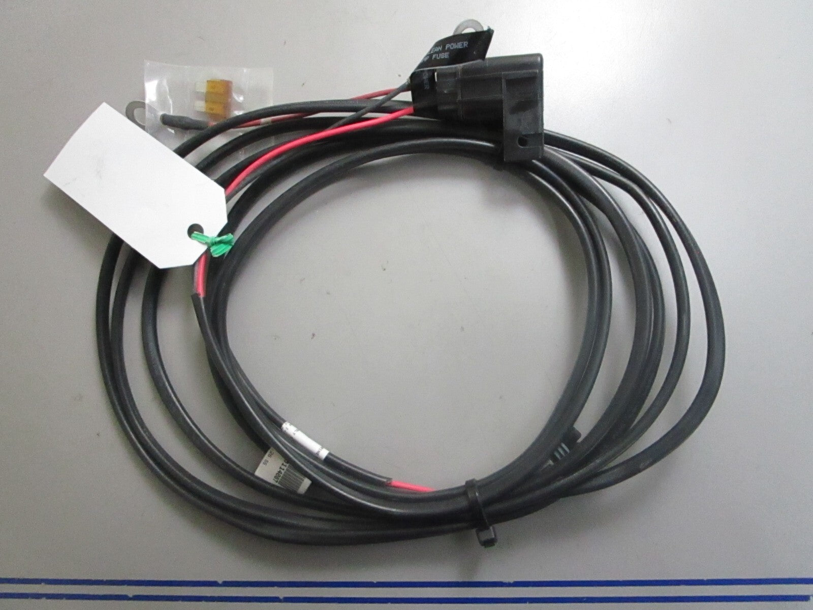 *NEW OEM* 0820 Mercury Quicksilver Power Harness Ay 8M0114087