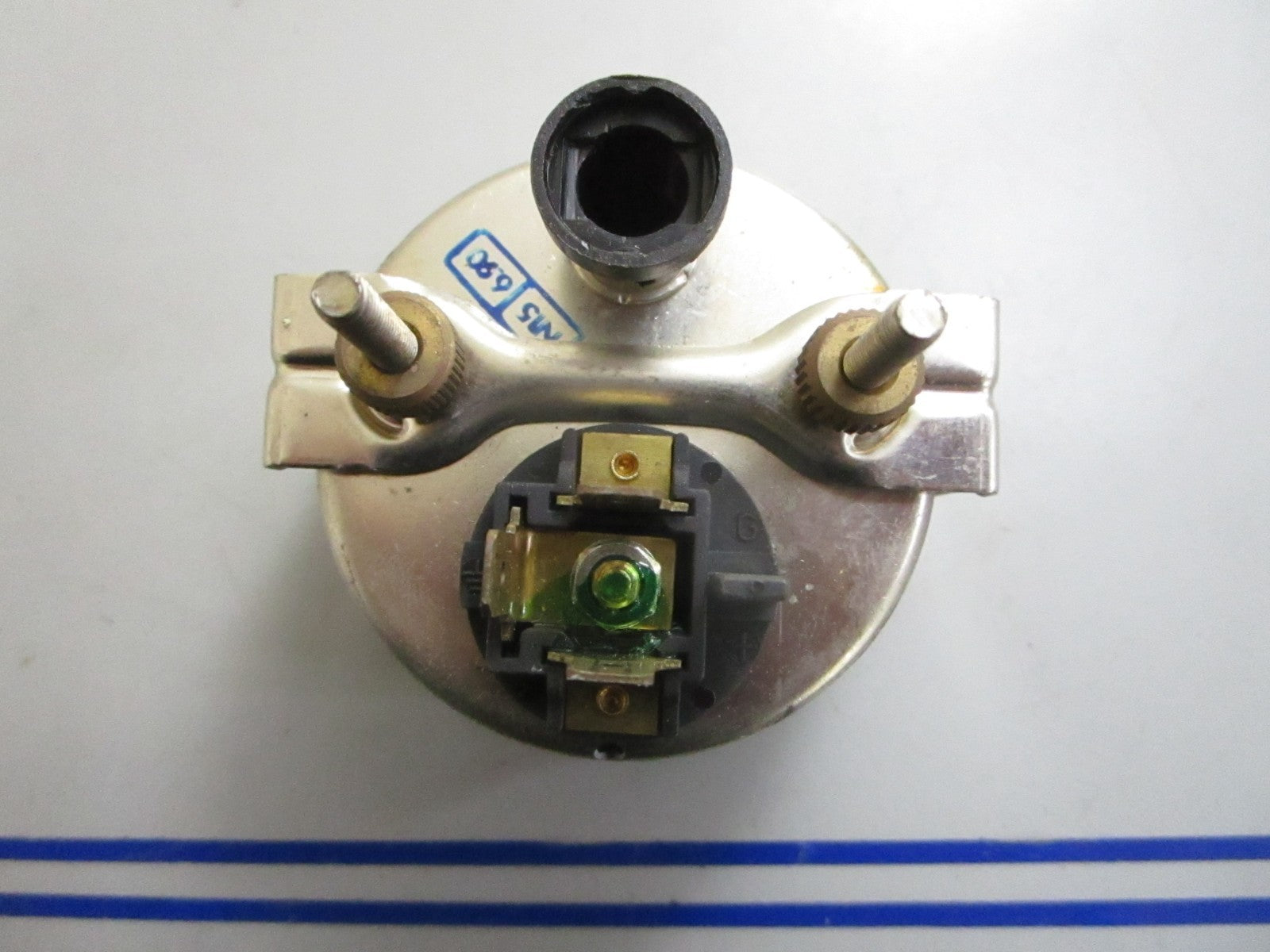 *NEW OEM* 0820 Volvo Penta Oil Pressure Gauge 837757