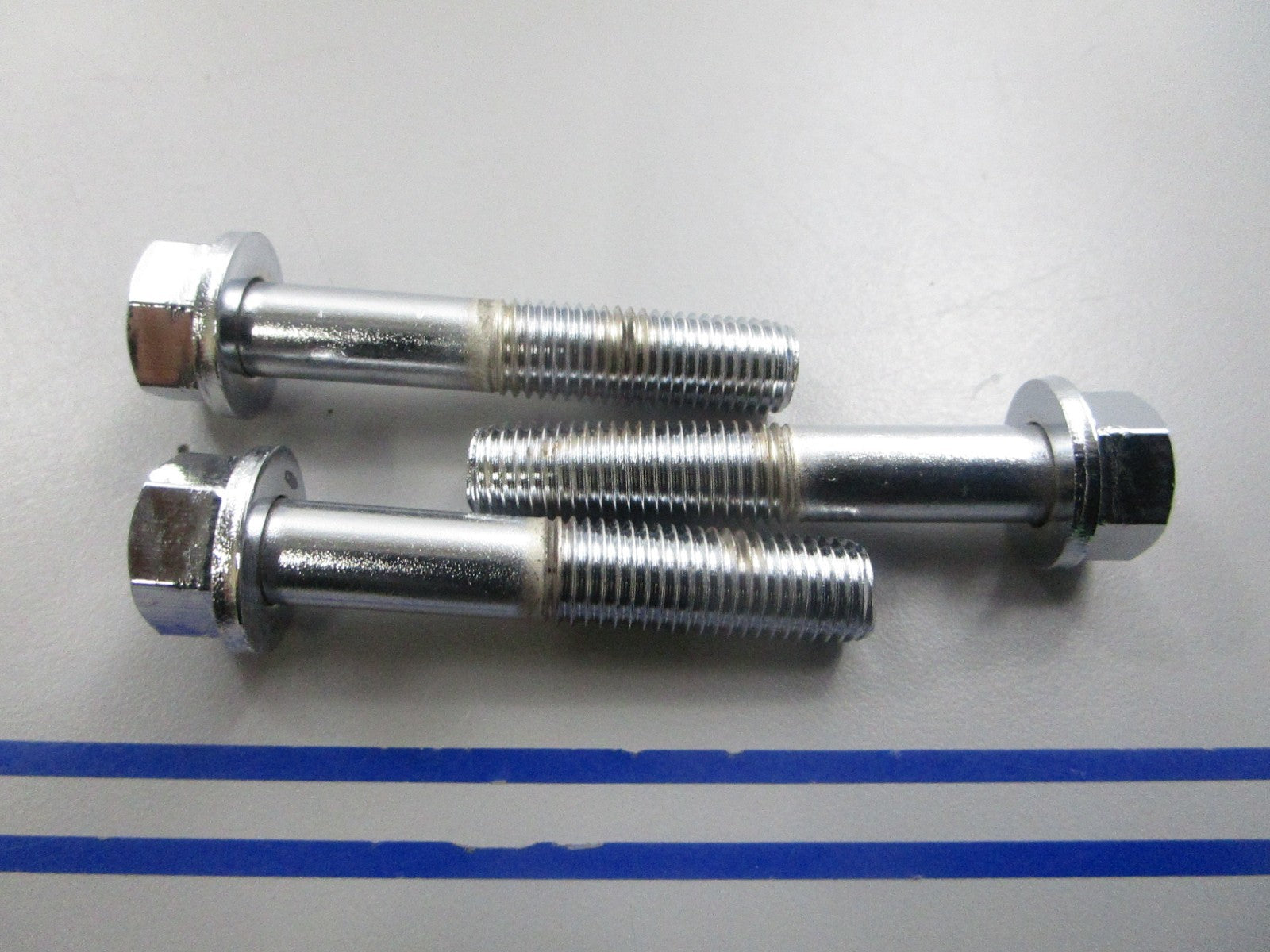 NEW OEM (LOT OF 3) 90119-10M07 Yamaha Bolt 0810