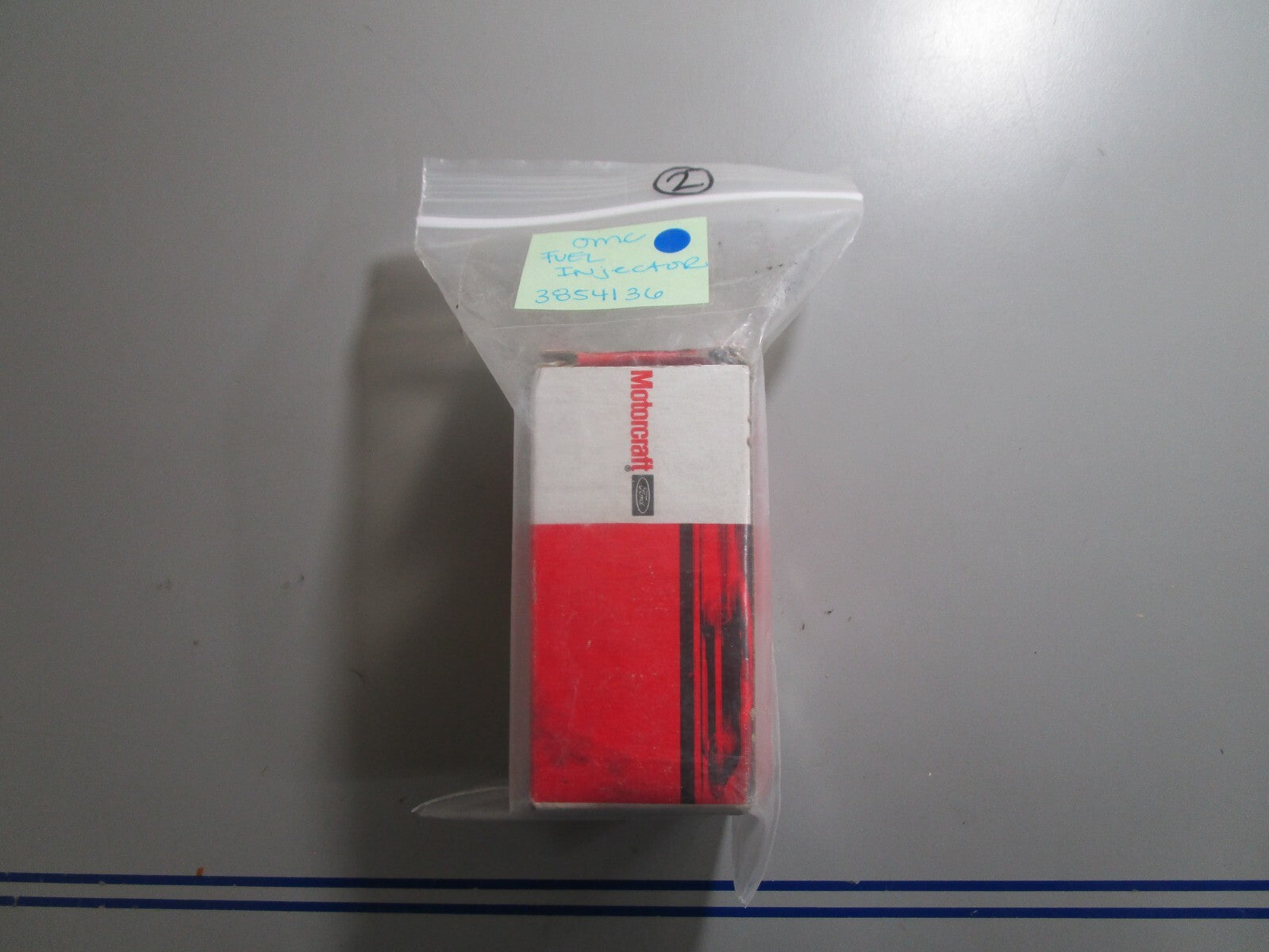 *NEW OEM* 0810 OMC Johnson Evinrude Fuel Injector 3854136