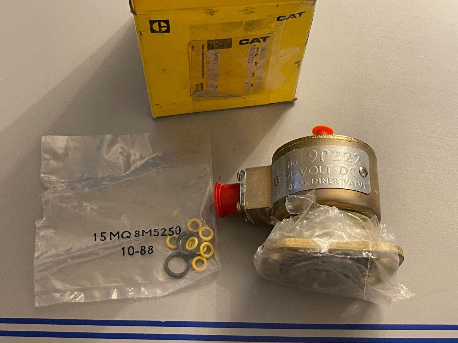 NEW OEM 9P-0222 CAT Caterpillar Solenoid Valve 0720