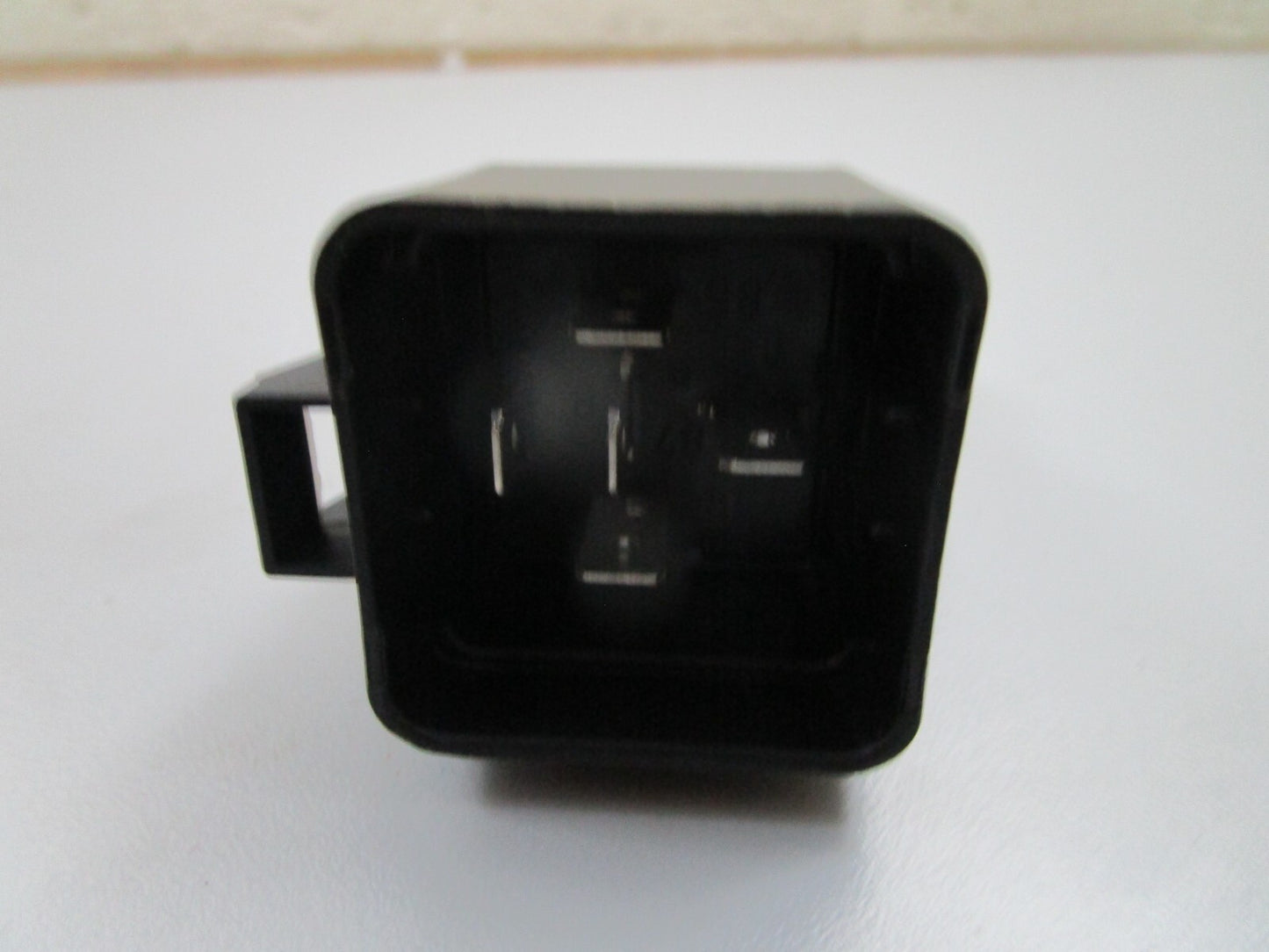 *NEW OEM* 0810 Mercury Quicksilver Relay Assembly 828151A1