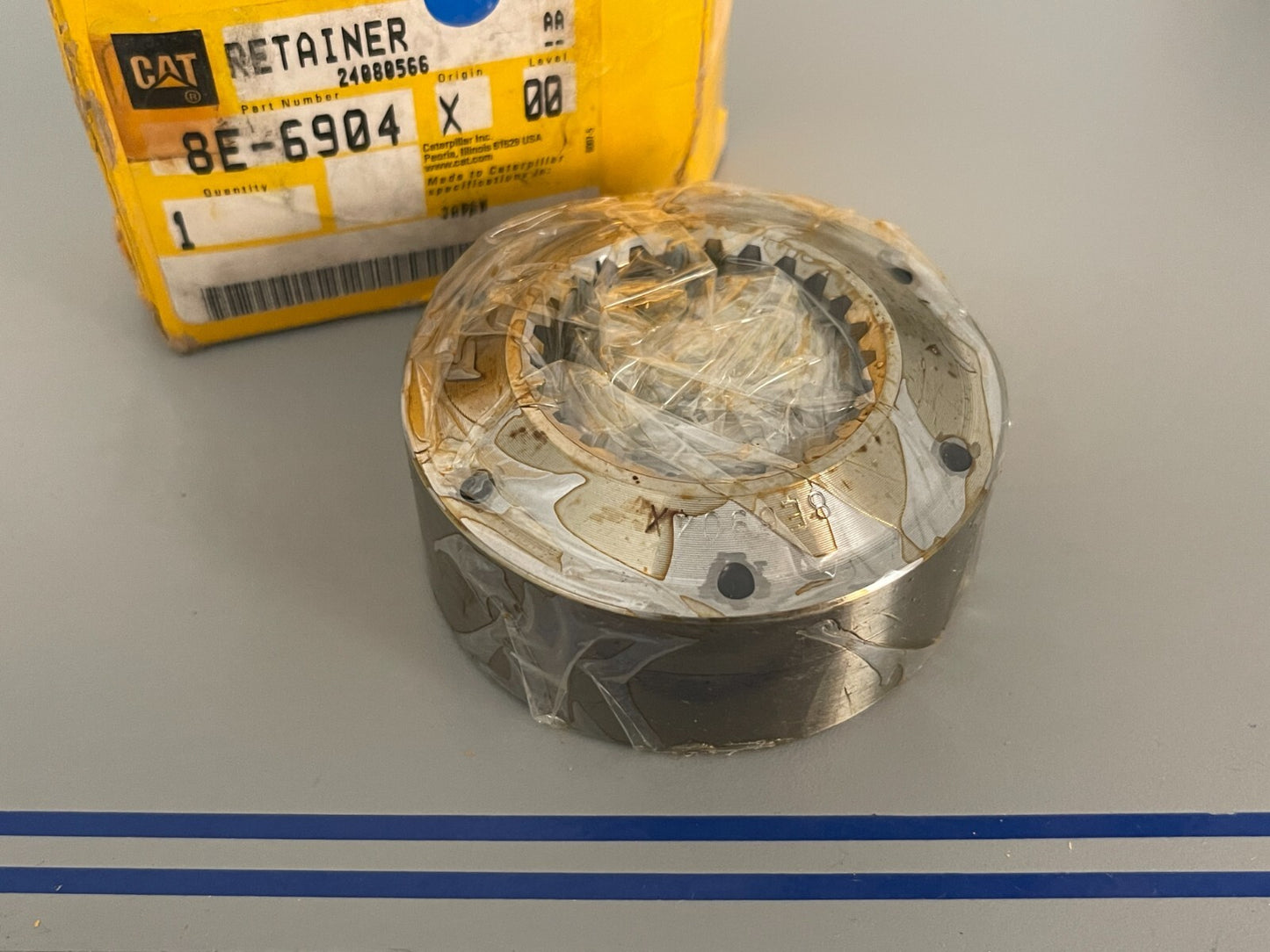 *NEW OEM* 0720 CAT Caterpillar Retainer 8E-6904