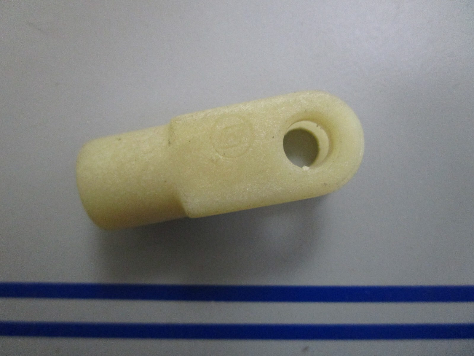 *NEW OEM* 0820 OMC Johnson Evinrude Yoke 318567 0318567