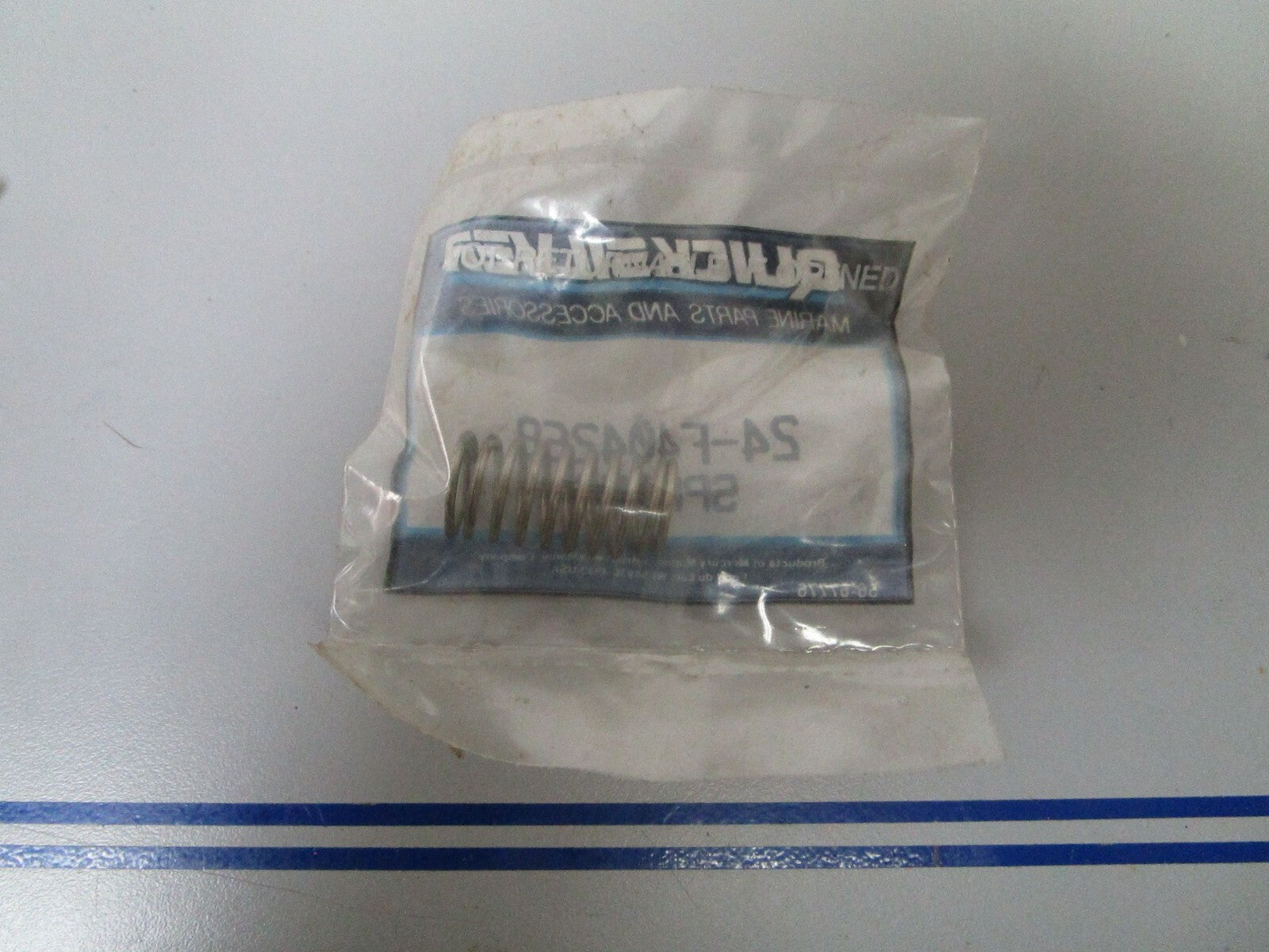 *NEW OEM* 0770 Mercury Quicksilver Spring 24-F404268