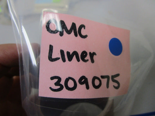 *NEW OEM* 0810 OMC Johnson Evinrude Liner 309075 0309075