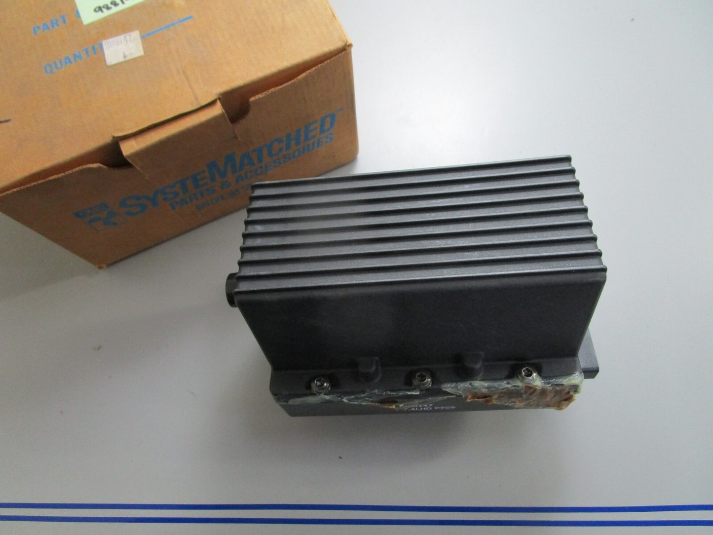 *NEW OEM* 0820 OMC Johnson Evinrude Ignition Moudle Ay 988147 0988147