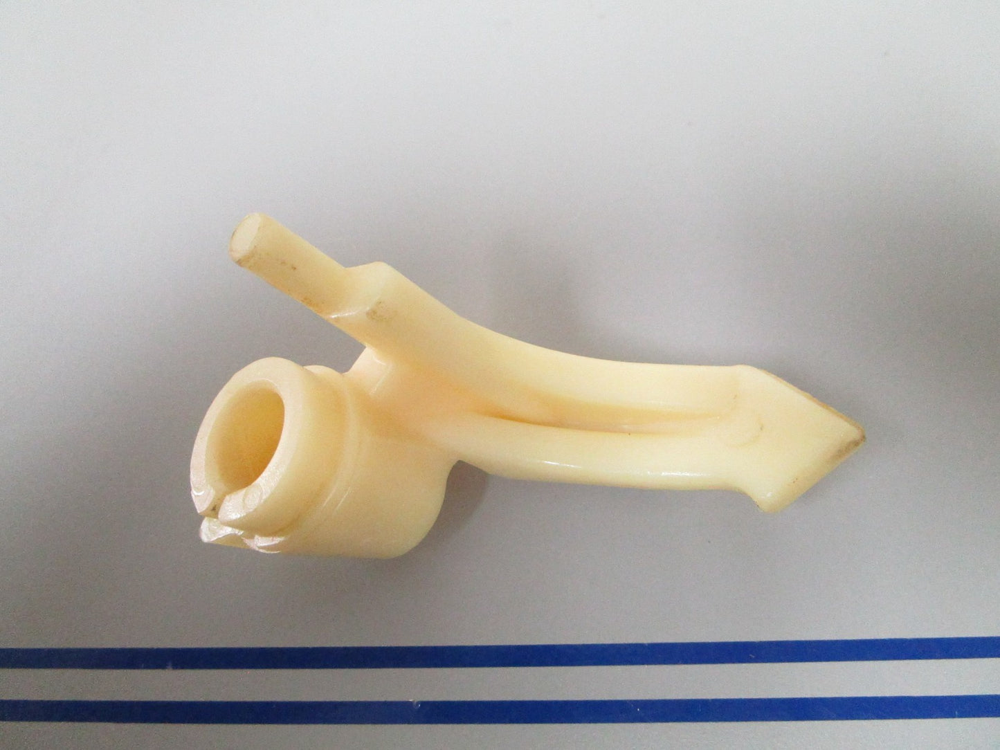 NEW OEM 317657 0317657 OMC Johnson Evinrude Lever 0720