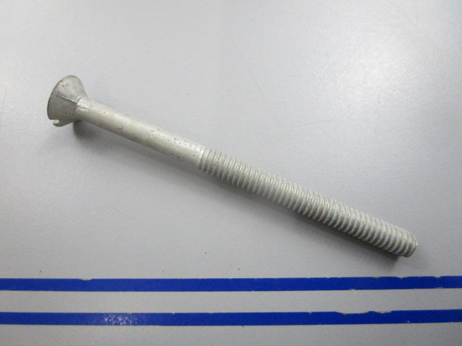 NEW OEM 308059 0308059 OMC Johnson Evinrude Screw 0810