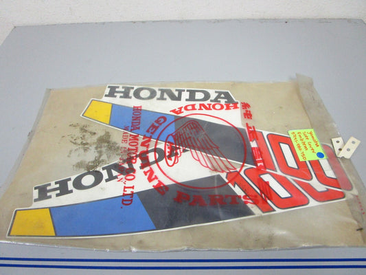 *NEW OEM* 0810 Yamaha Side Cover Emblem 87141-881-750