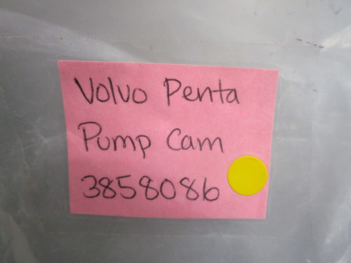 *NEW OEM* 0820 Volvo Penta Pump Cam 3858086