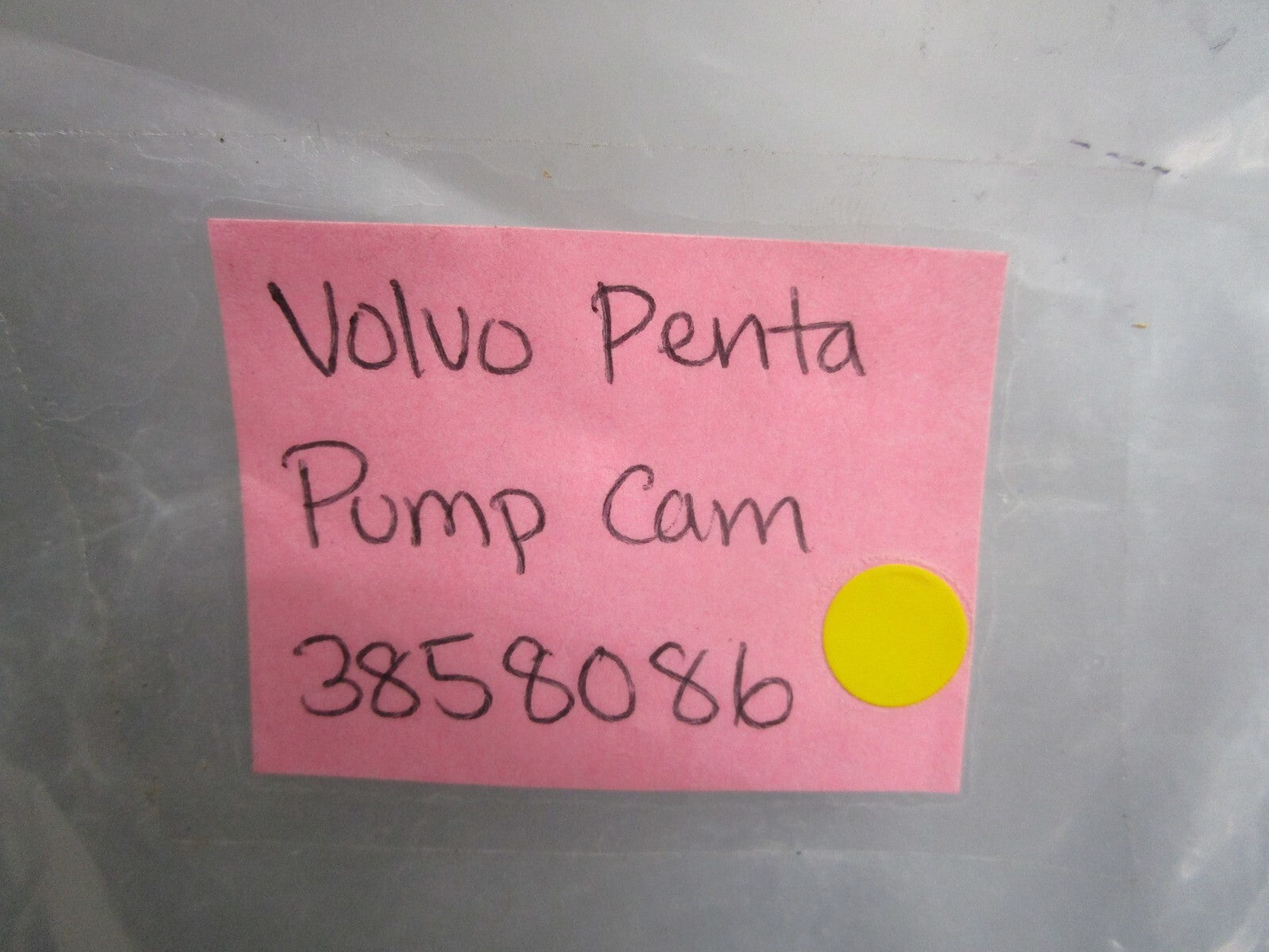*NEW OEM* 0820 Volvo Penta Pump Cam 3858086