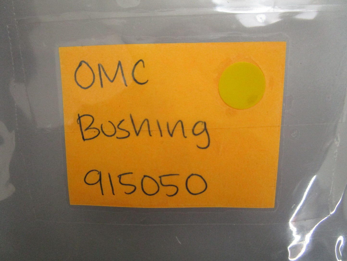 *NEW OEM* (LOT OF 4) 0820 OMC Johnson Evinrude Bushing 915050 0915050