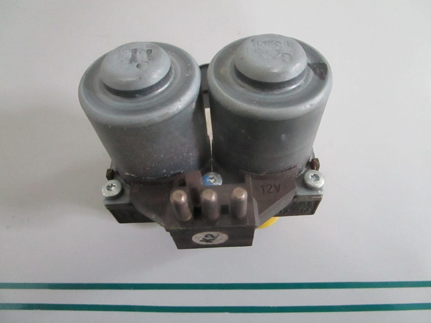 NEW OEM 0048302084 Mercedes-Benz HVAC Heater Control Valve 0820