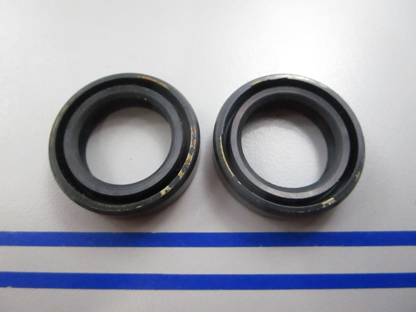NEW OEM (LOT OF 2) 26-81572M Mercury Quicksilver Seal 0810