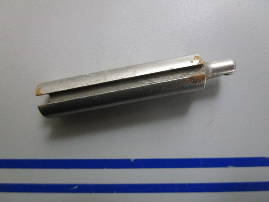 *NEW OEM* 0770 OMC Johnson Evinrude Plunger 392571 0392571