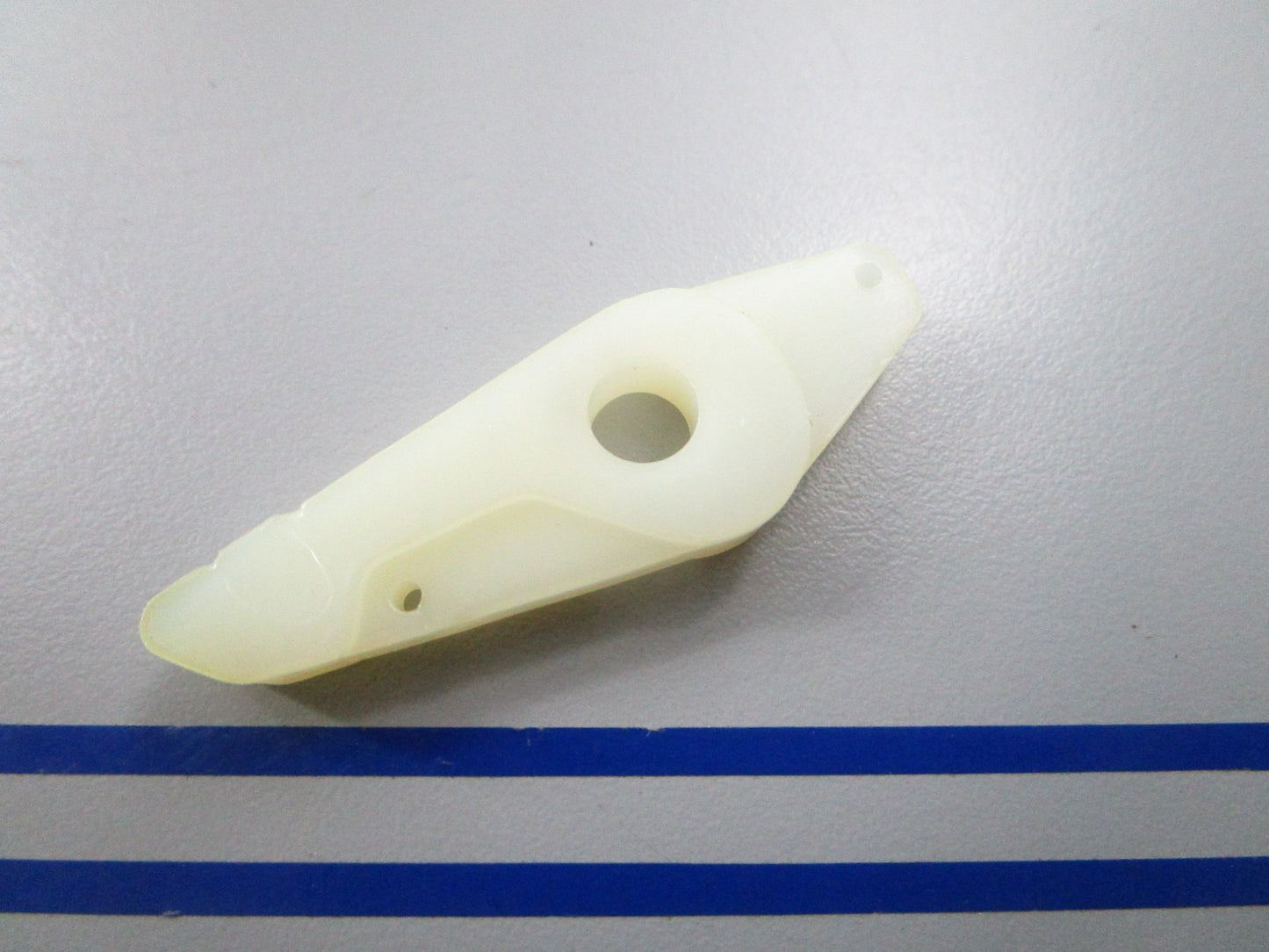 NEW OEM 203698 0203698 OMC Johnson Evinrude Starter Pawl 0810