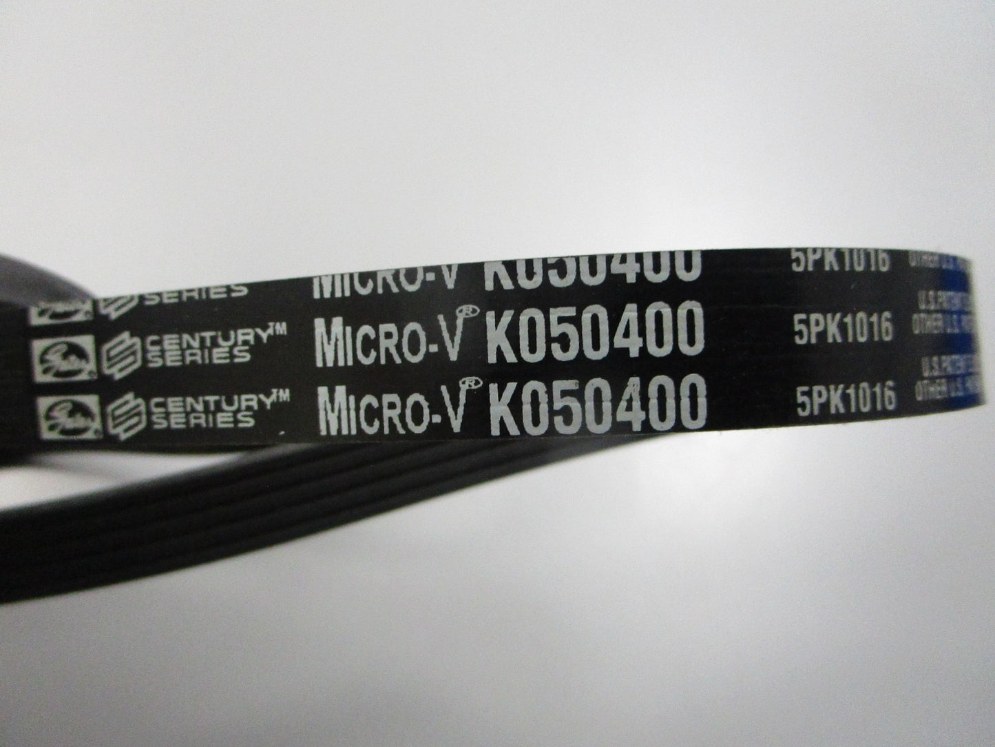 NEW K050400 Gates Micro-V Serpentine Belt 0810