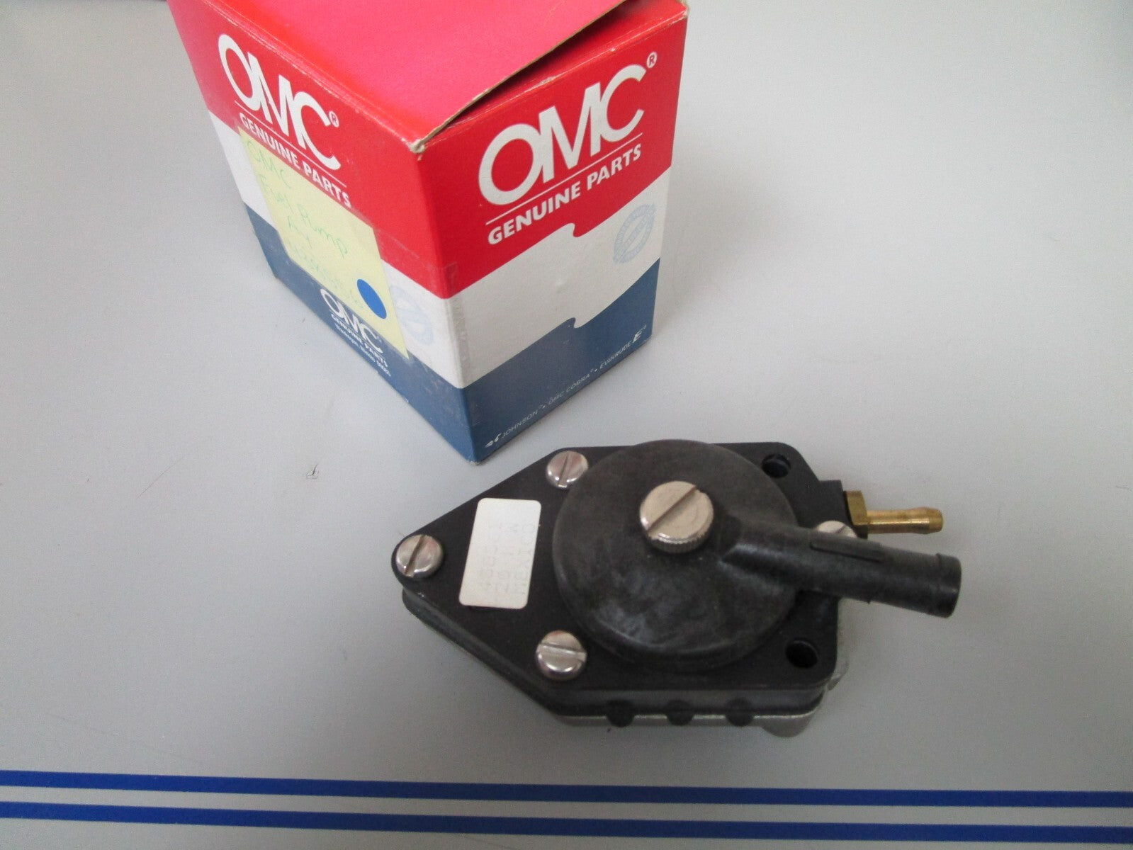 *NEW OEM* 0720 OMC Johnson Evinrude Fuel Pump 438556 0438556