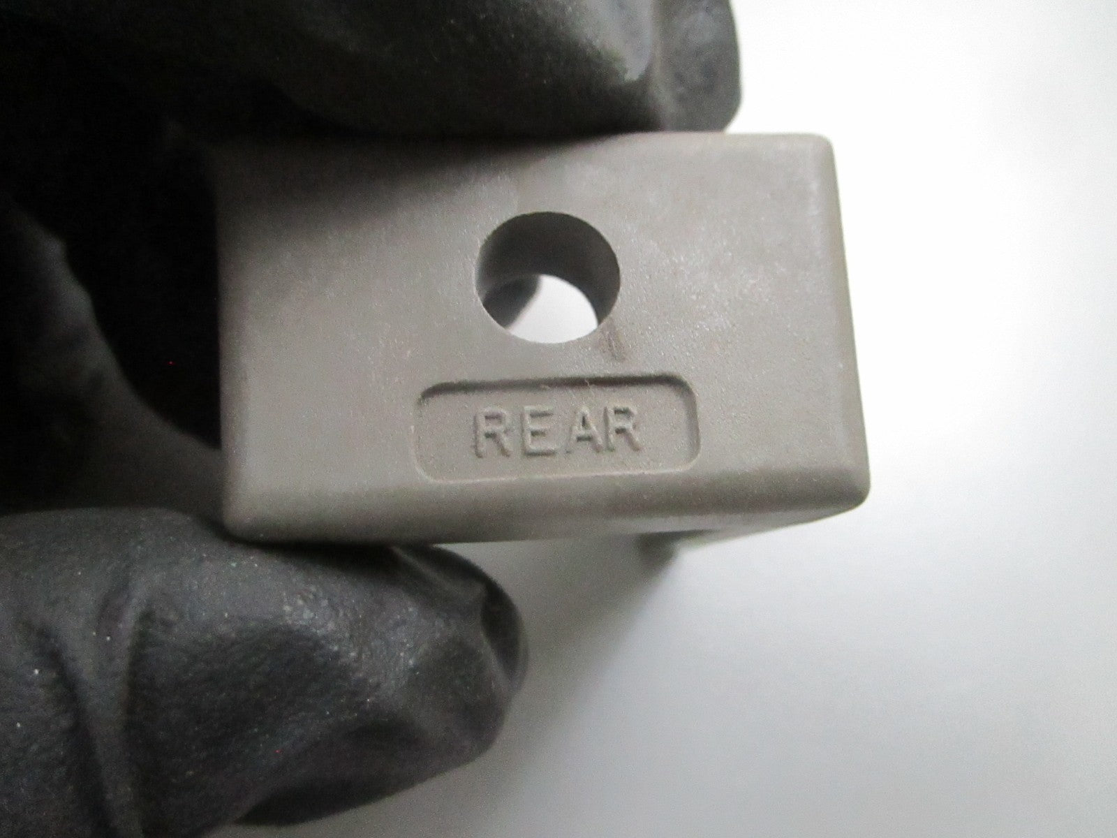 *NEW OEM* 0810 OMC Johnson Evinrude Filler Block 327482 0327482