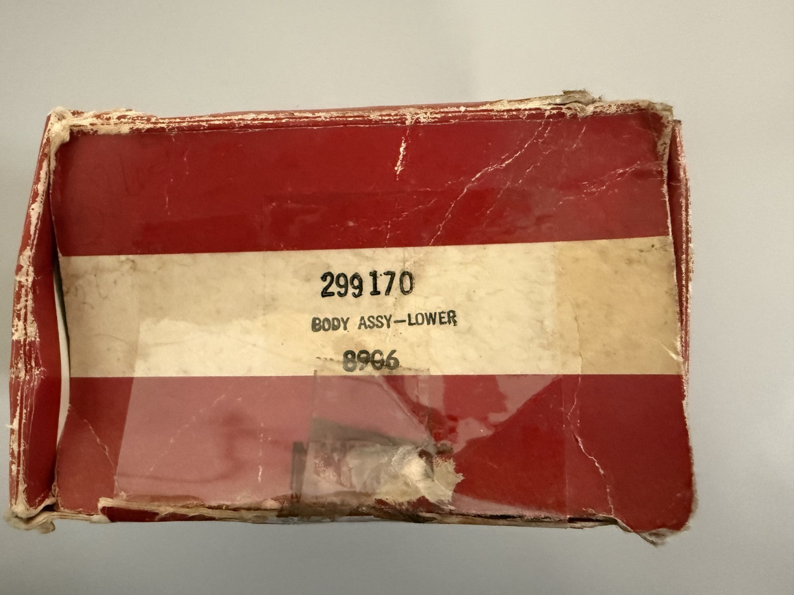 NEW OEM 299170 Briggs & Stratton Carb Lower Body Assy 0820