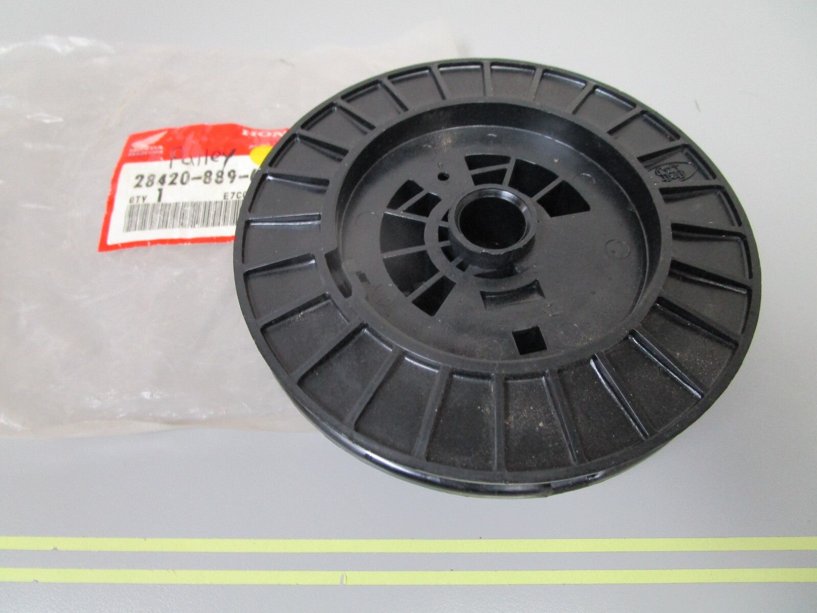 *NEW OEM* 0720 Honda HS EB WT30X Starter Pulley 38420-889-631