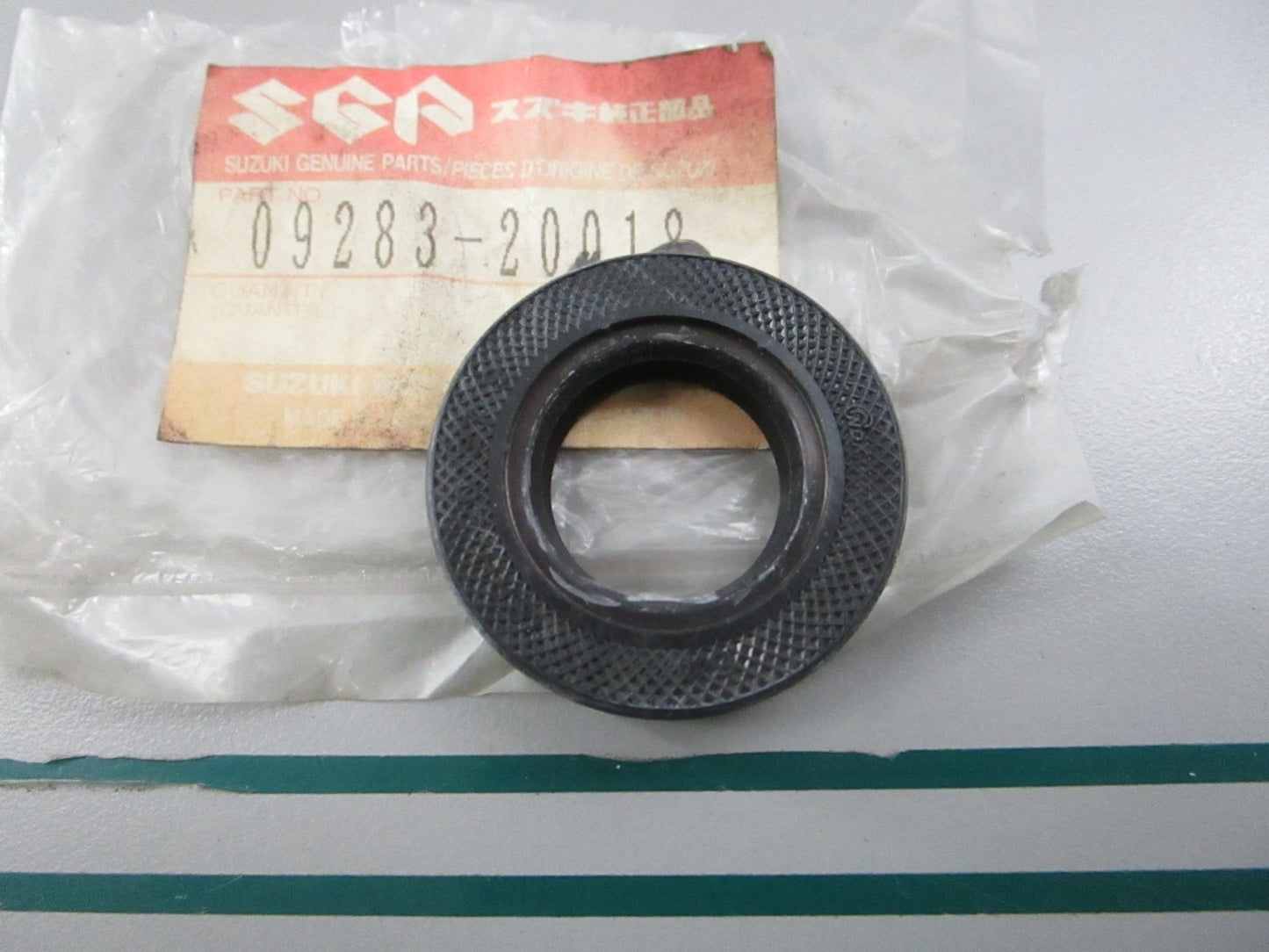 NEW OEM 09283-20018 Suzuki Oil Seal 0810