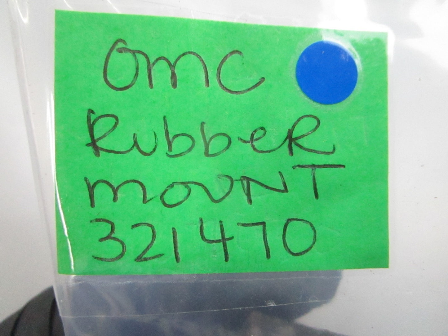 *NEW OEM* 0810 OMC Johnson Evinrude Rubber Mount 321470 0321740