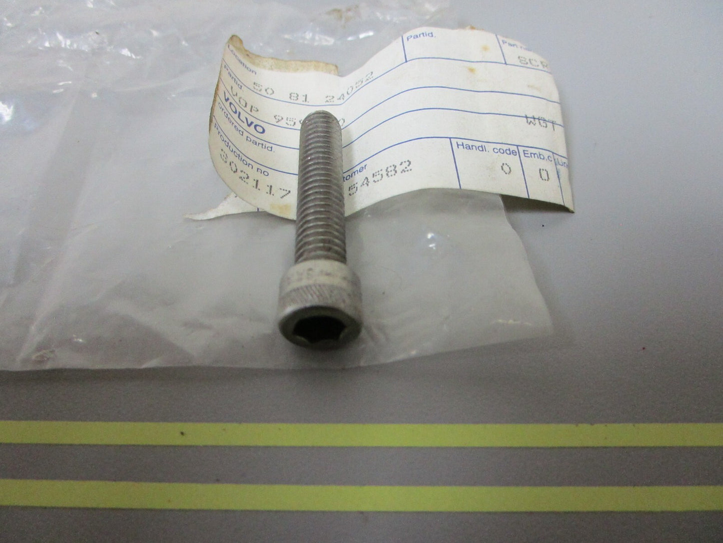 *NEW OEM* 0810 Volvo Penta Screw 959440