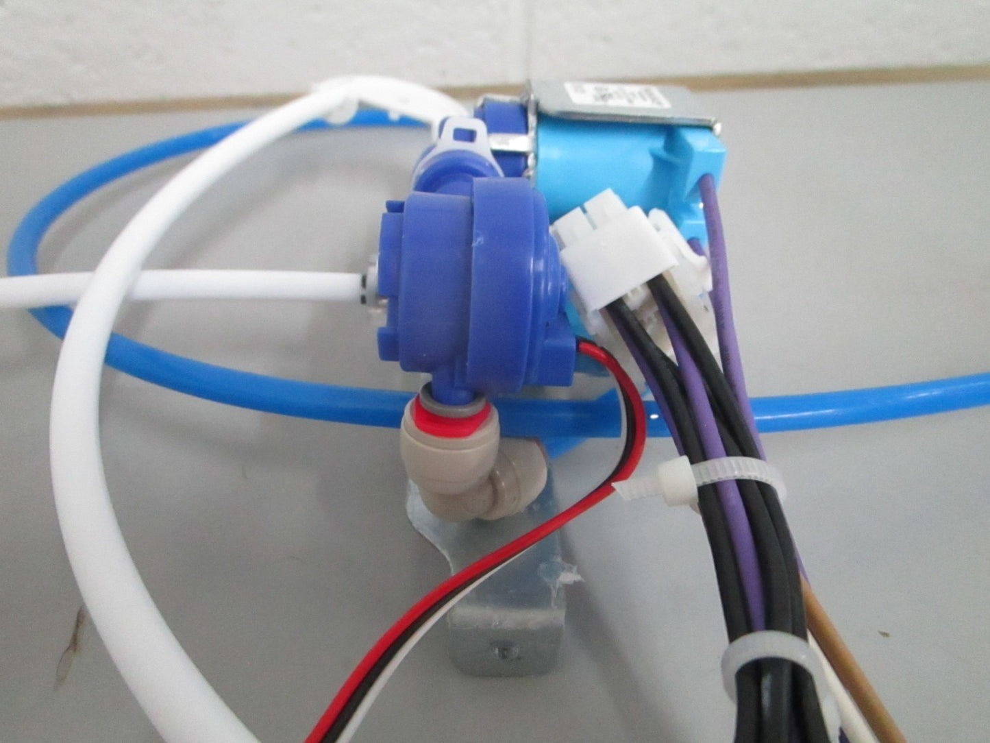 *NEW OEM* 0820 Hisense Refrigerator Electric Valve K1906334