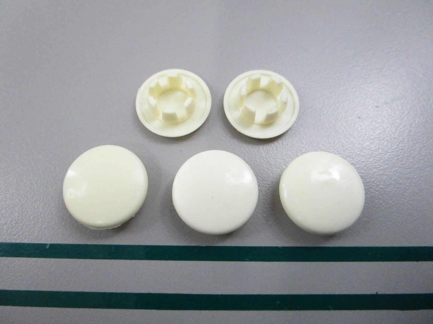 NEW OEM (LOT OF 5) 19-29850 Mercury Quicksilver Plug 0810
