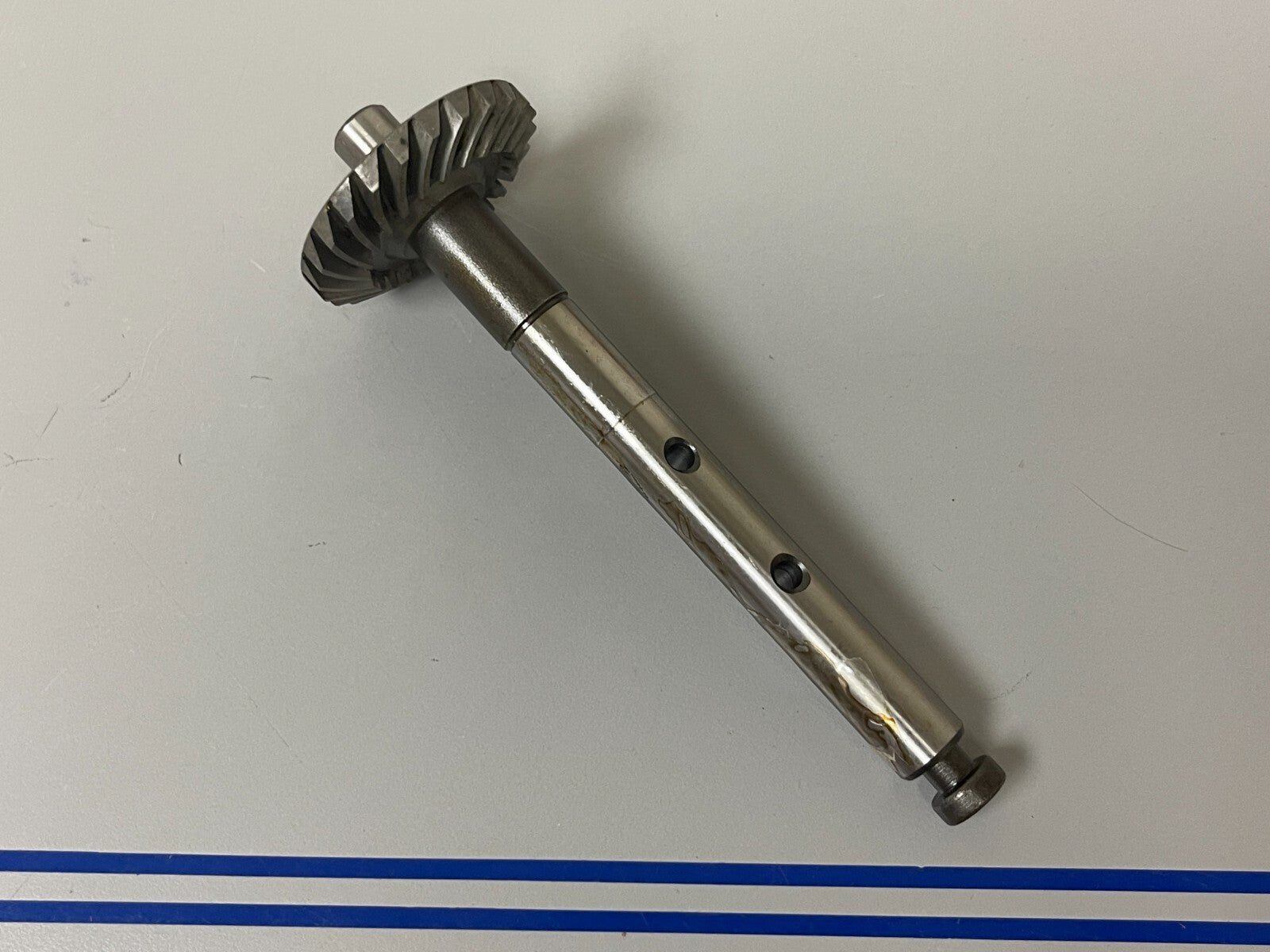 *NEW OEM* 0810 OMC Johnson Evinrude Forward Gear & Prop Shaft Ay 114813 0114813