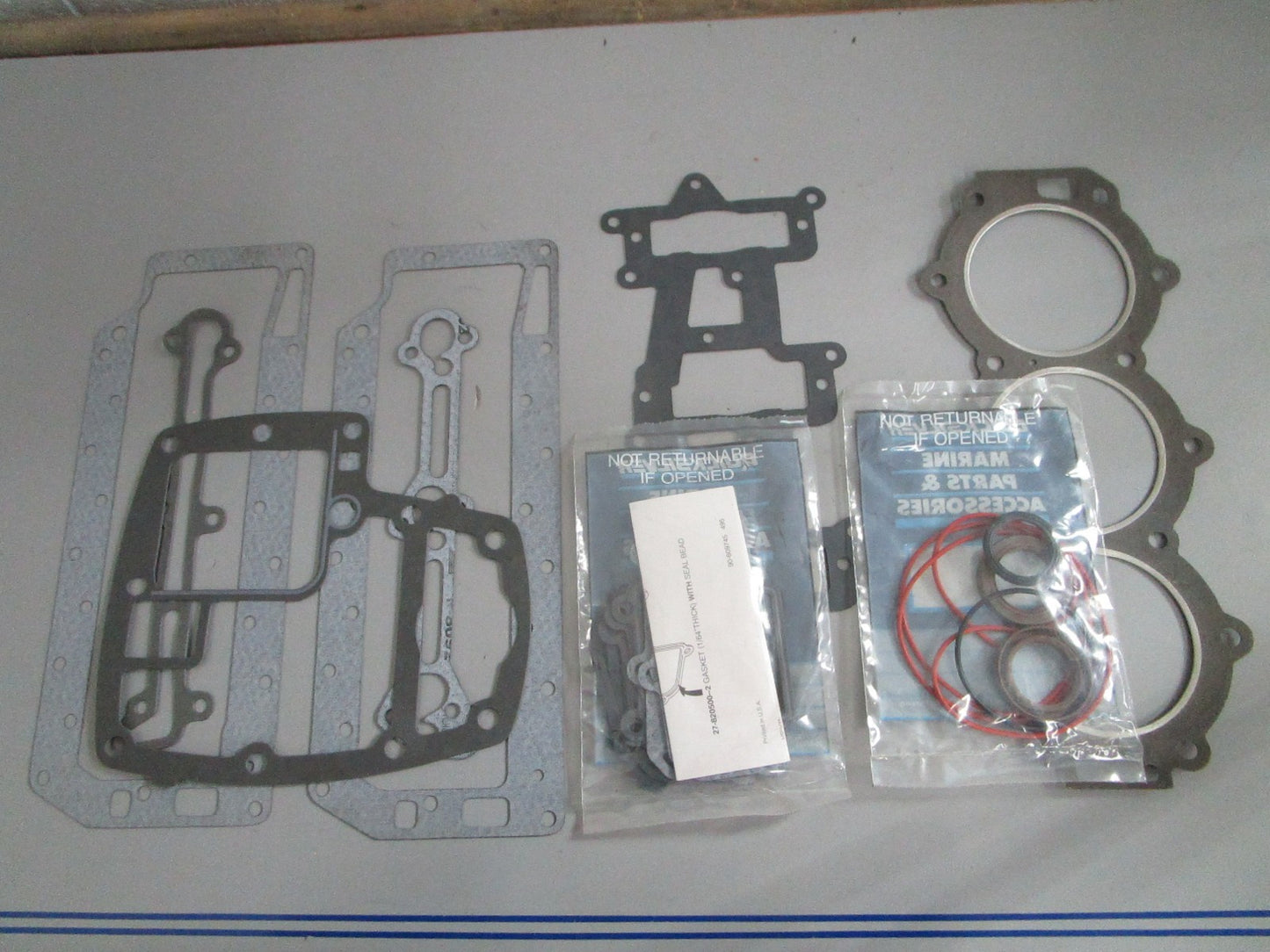 NEW OEM 27-809753A1 Mercury Quicksilver Gasket Set 0820