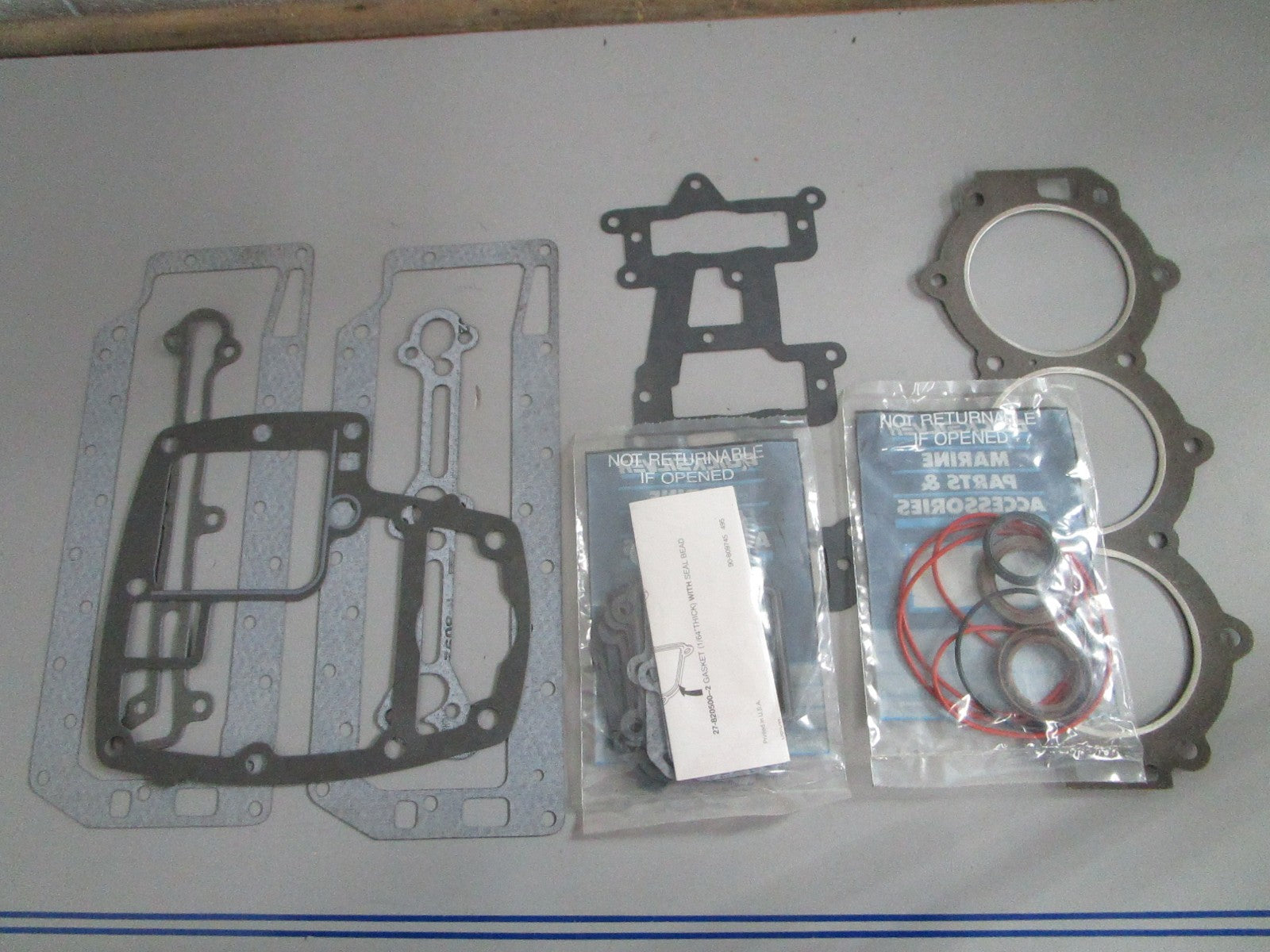 NEW OEM 27-809753A1 Mercury Quicksilver Gasket Set 0820