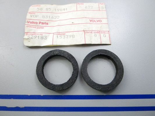 NEW OEM (LOT OF 2) 831622 Volvo Penta Seal 0810