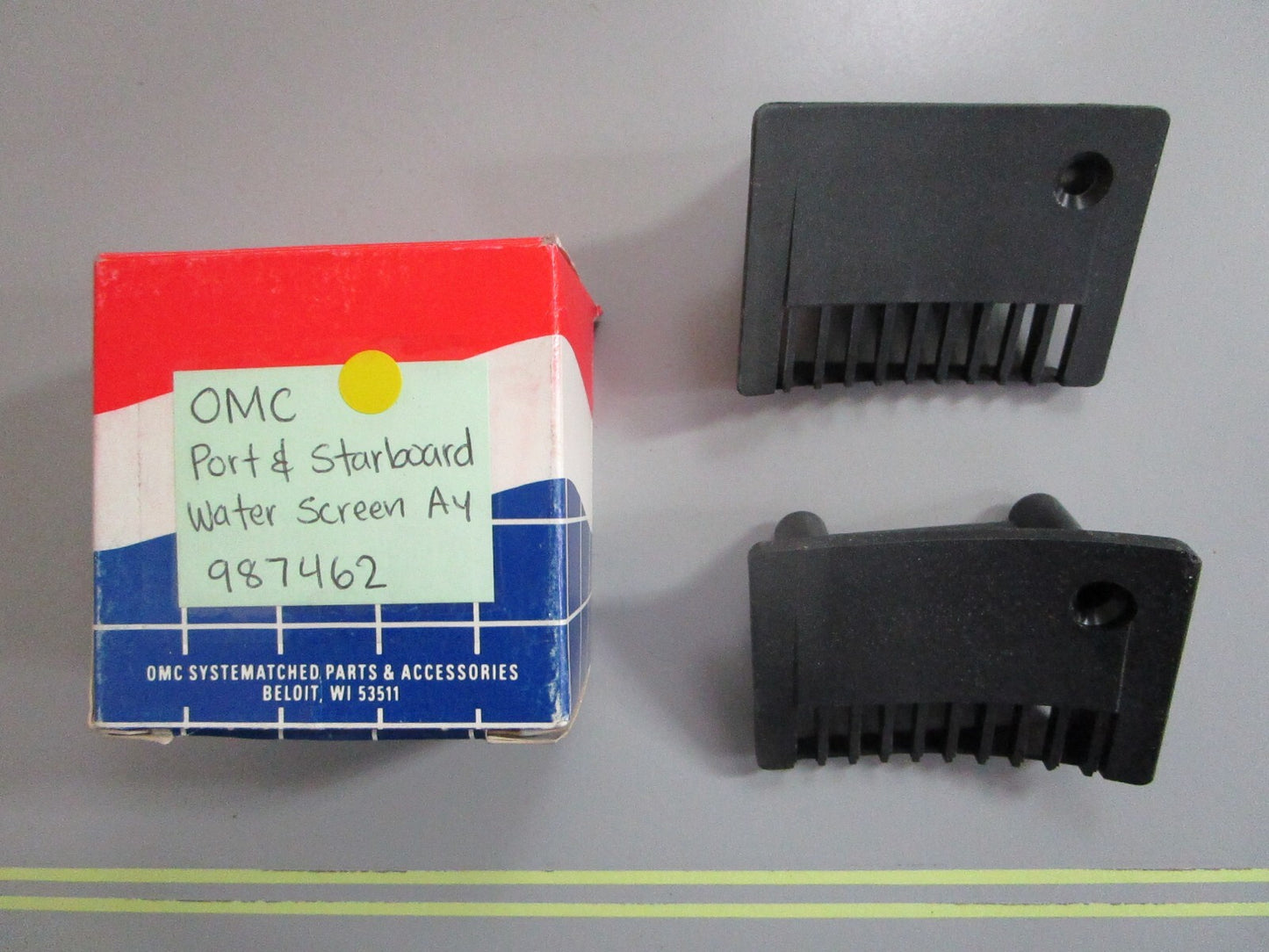 *NEW OEM* 0810 OMC Johnson Evinrude Port & Starboard Water Screen Ay 0987462