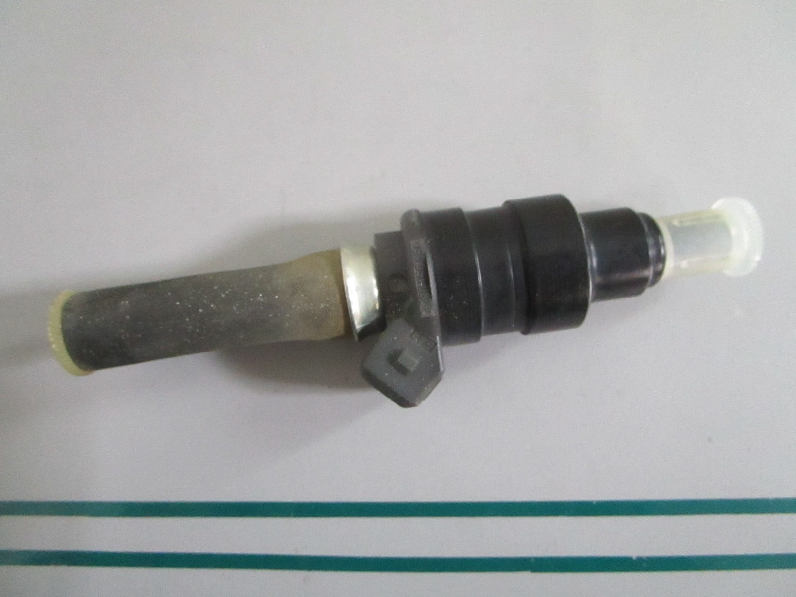 NEW OEM 0280150154 Bosch Fuel Injector 0820