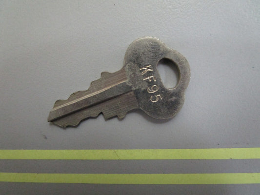 *NEW OEM* 0810 OMC Johnson Evinrude Ignition Key KF95 501610 0501610