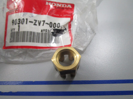 *NEW OEM* 0810 Honda Castle Nut 90301-ZV7-000