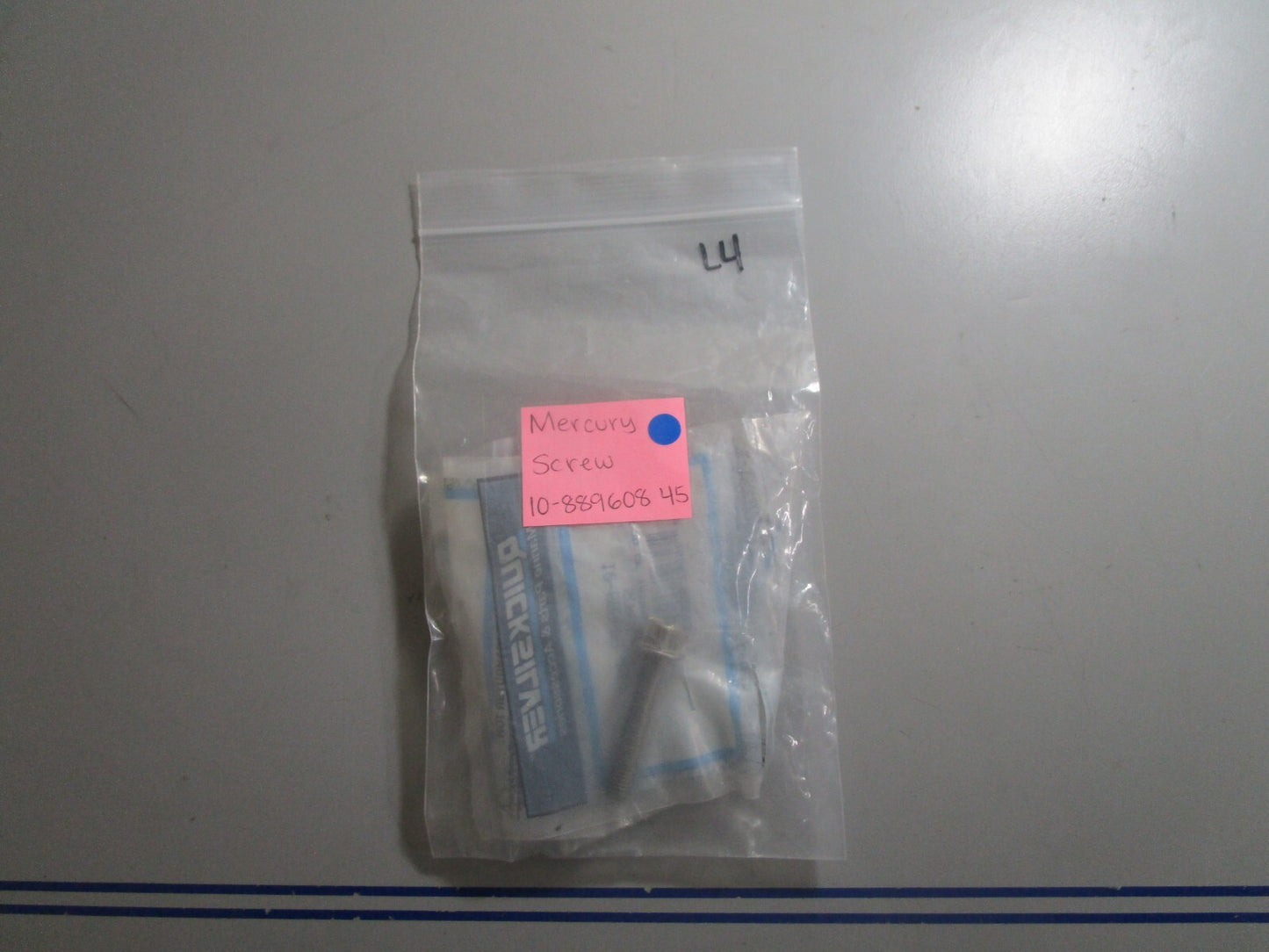 *NEW OEM* (LOT OF 4) 0810 Mercury Quicksilver Screw 10-889608 45