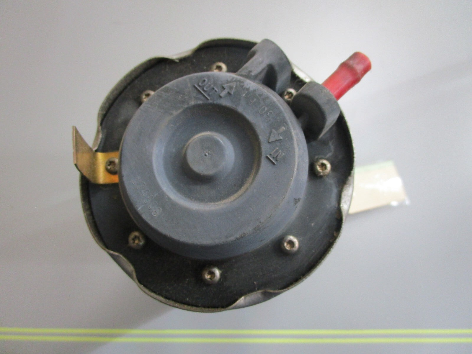 *NEW OEM* 0820 OMC Johnson Evinrude Fuel Pickup Canister 174608 0174608