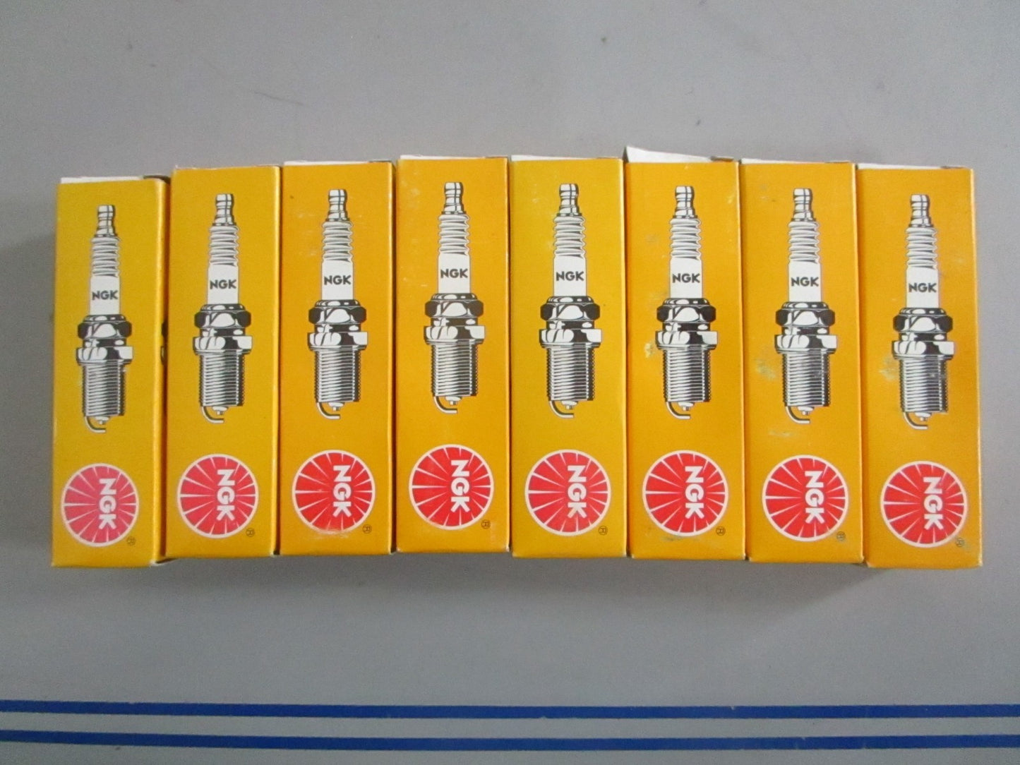 NEW OEM (LOT OF 8) BPZ8HS-15 NGK Spark Plug 0820