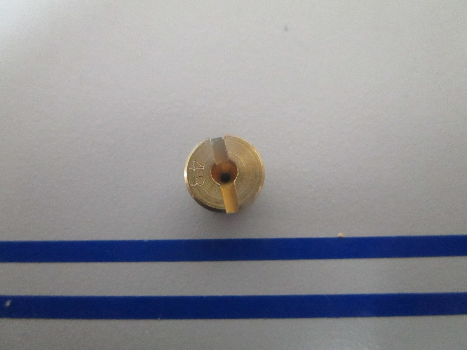 NEW OEM 328533 0328533 OMC Johnson Evinrude Orifice Plug 0810