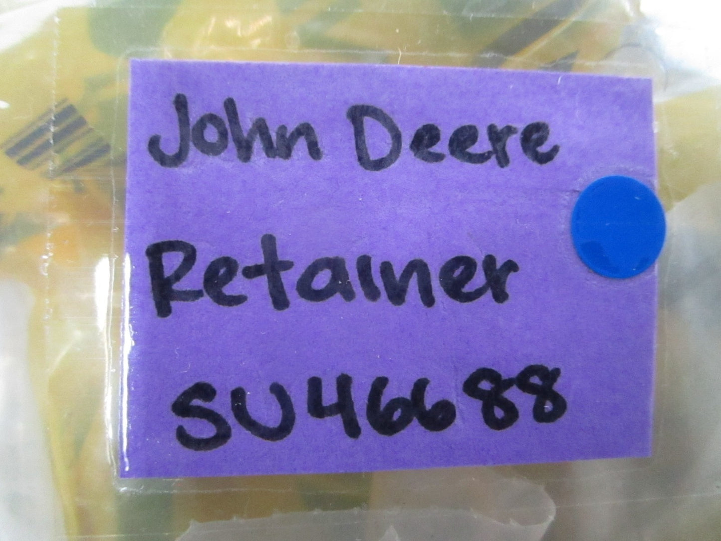 *NEW OEM* 0810 John Deere Retainer SU46688