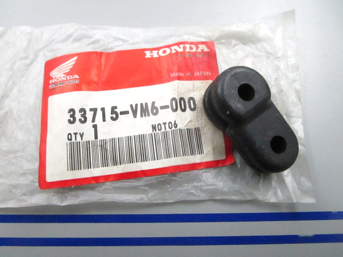 *NEW OEM* 0810 Honda Rubber 33715-VM6-000