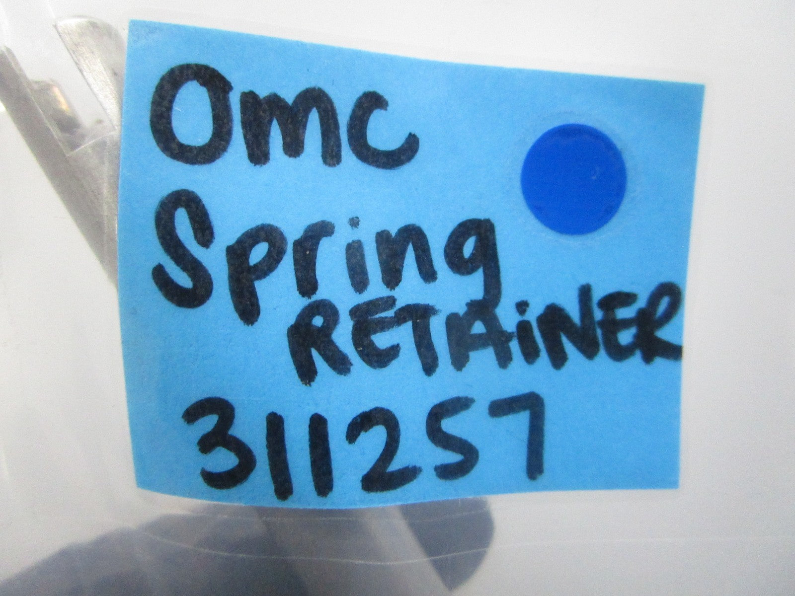 NEW OEM 311257 0311257 OMC Johnson Evinrude Spring Retainer 0810