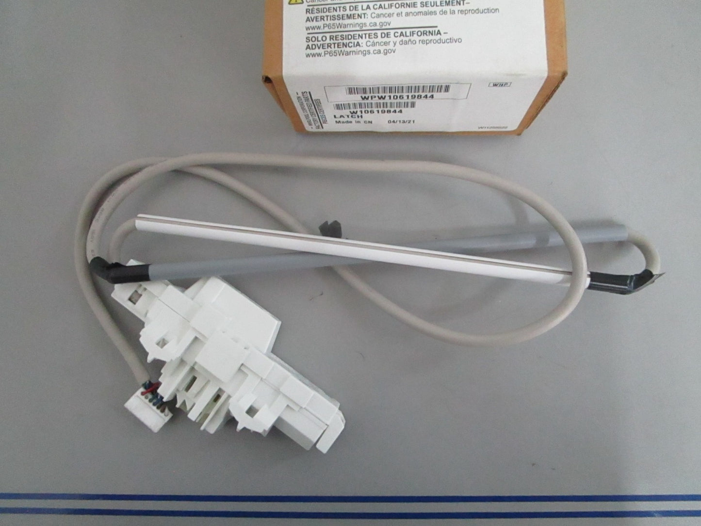 *NEW OEM* 0820 Whirlpool Washer Lid Latch W10619844
