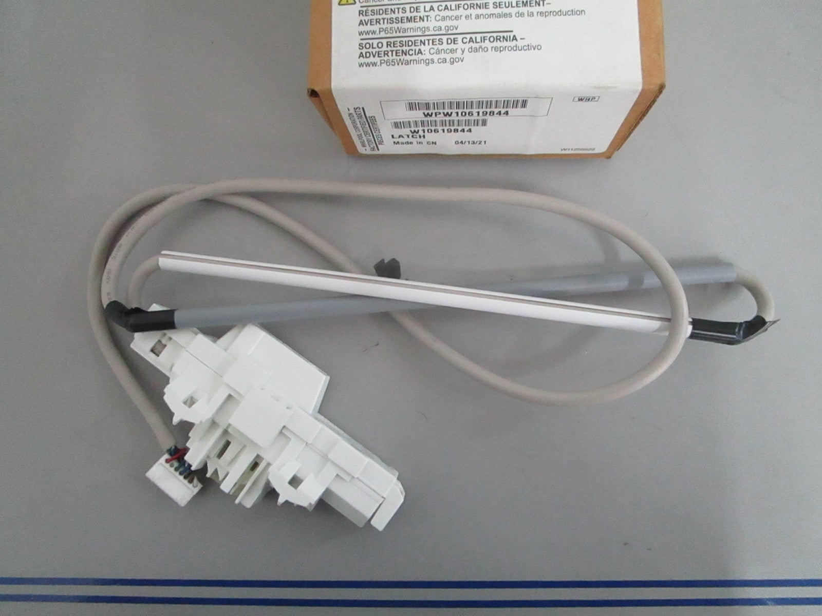*NEW OEM* 0820 Whirlpool Washer Lid Latch W10619844