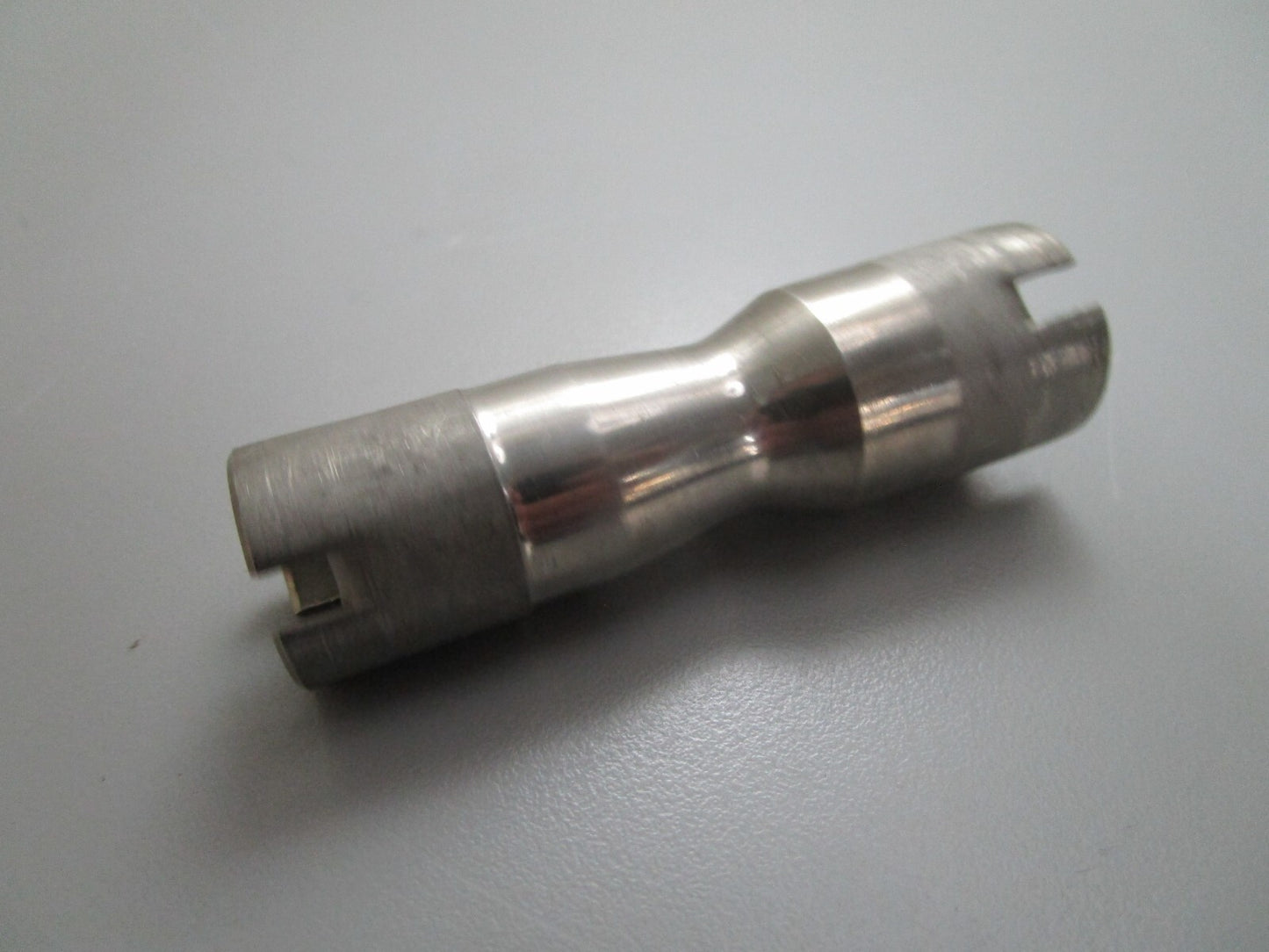 *NEW OEM* 0820 Volvo Penta Check Valve 831799