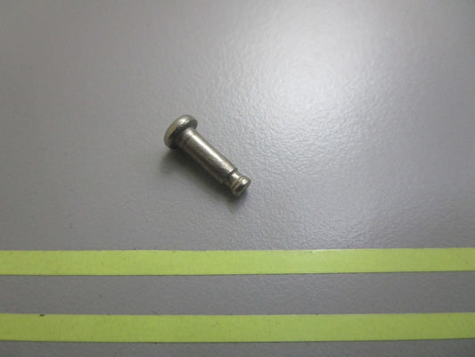 *NEW OEM* 0810 OMC Johnson Evinrude Clevis Pin 322340 0322340